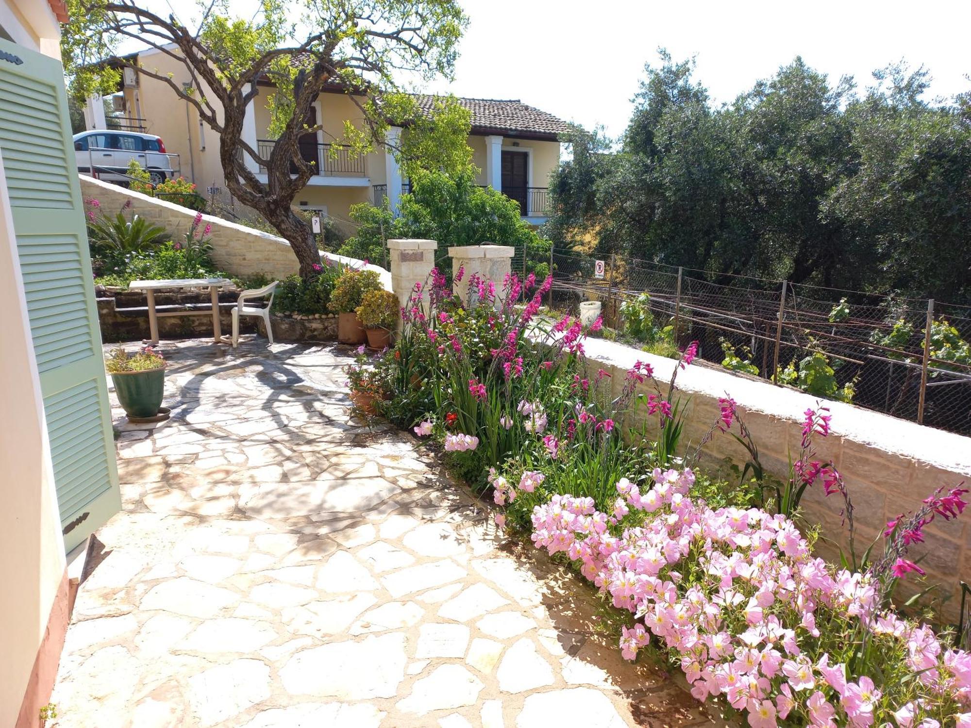 Oneiro House Apartment คัสซิโอปี ภายนอก รูปภาพ