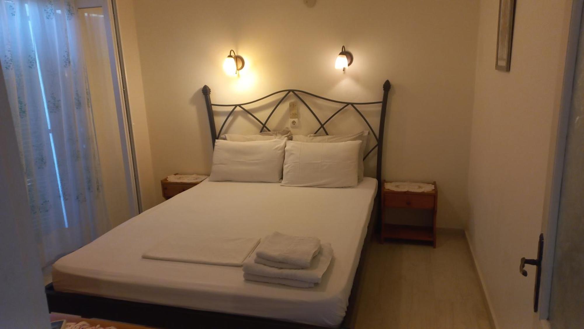 Oneiro House Apartment คัสซิโอปี ห้อง รูปภาพ